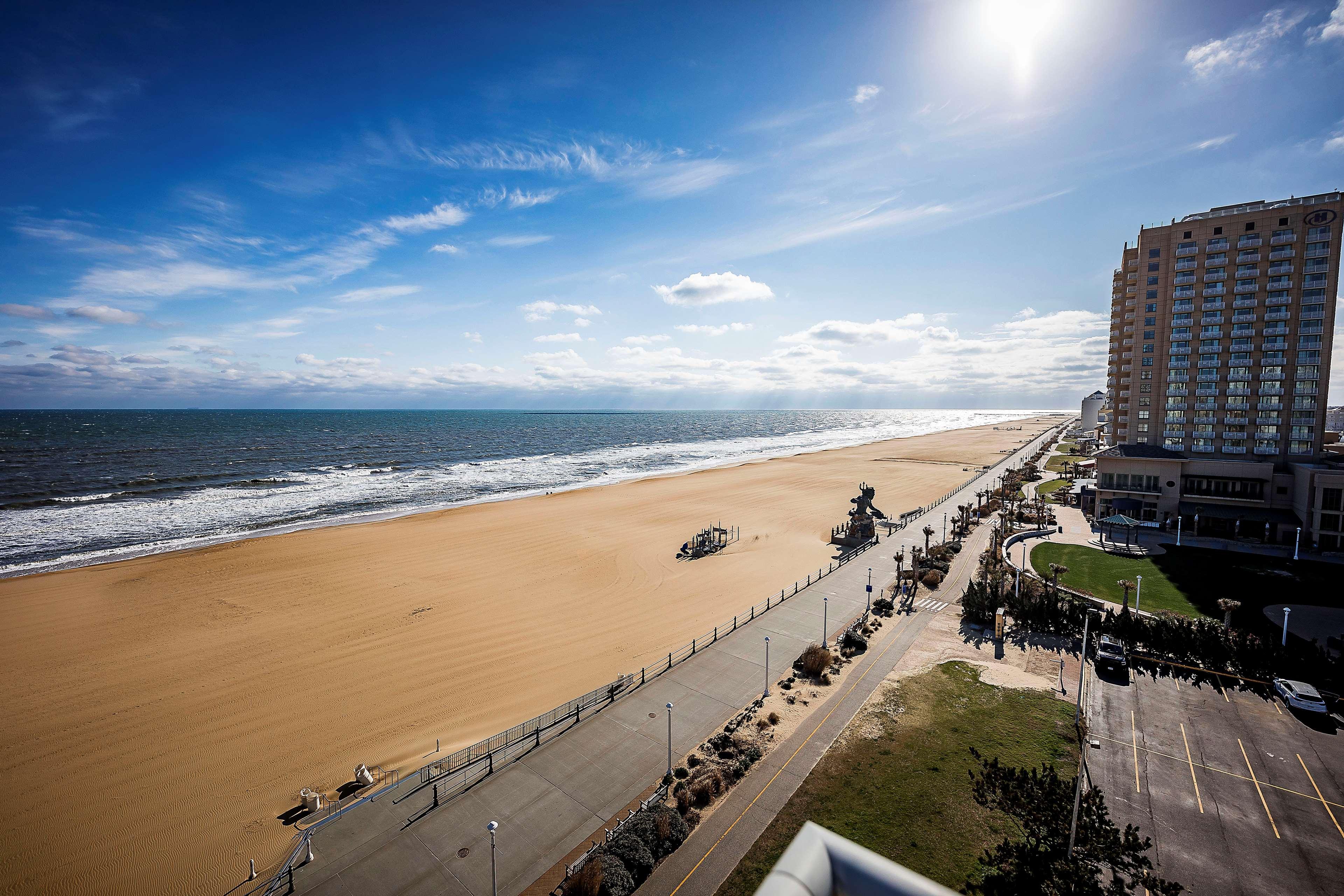 Hampton Inn Virginia Beach Oceanfront North Exteriör bild