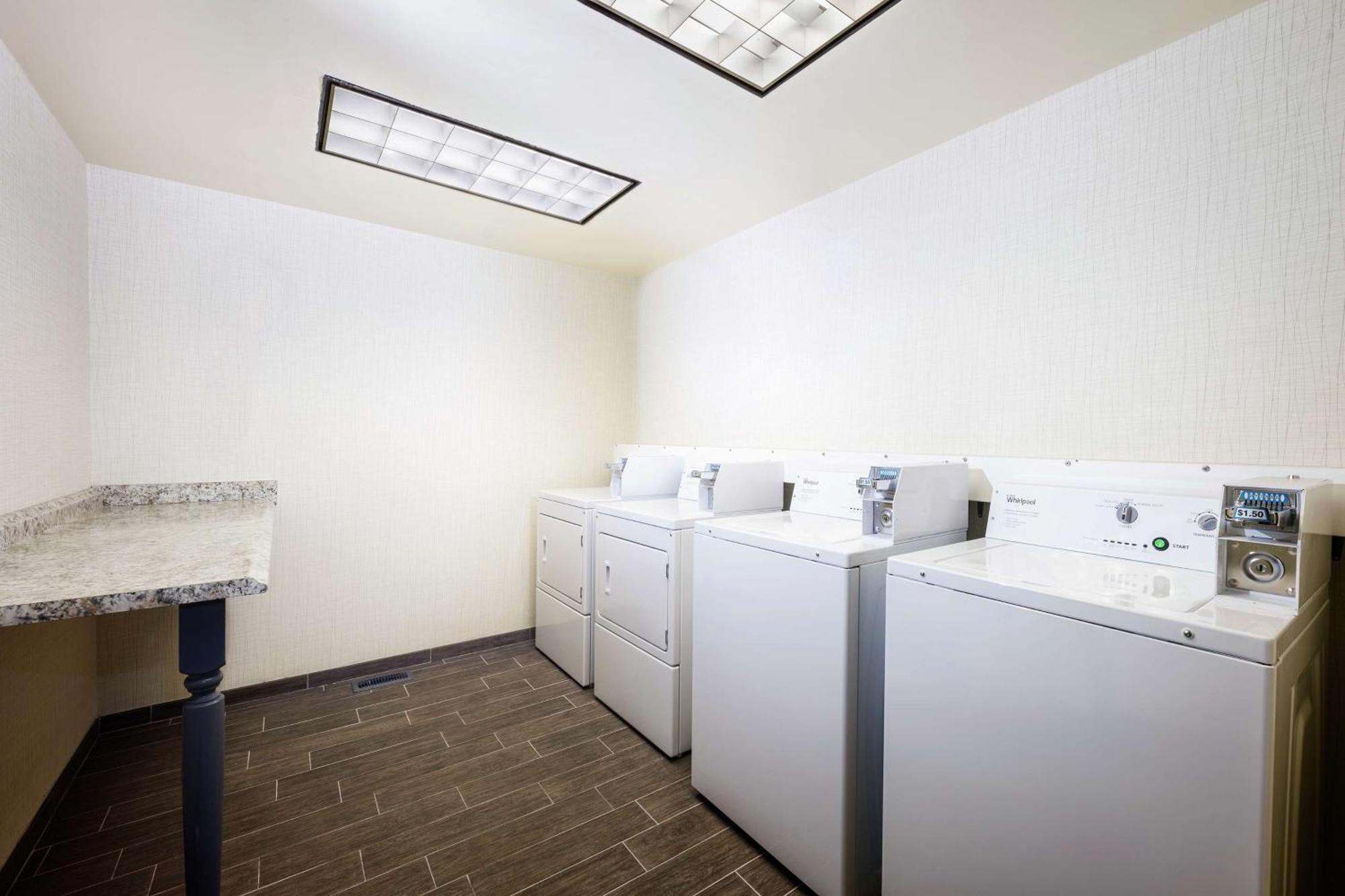 Hampton Inn Virginia Beach Oceanfront North Exteriör bild